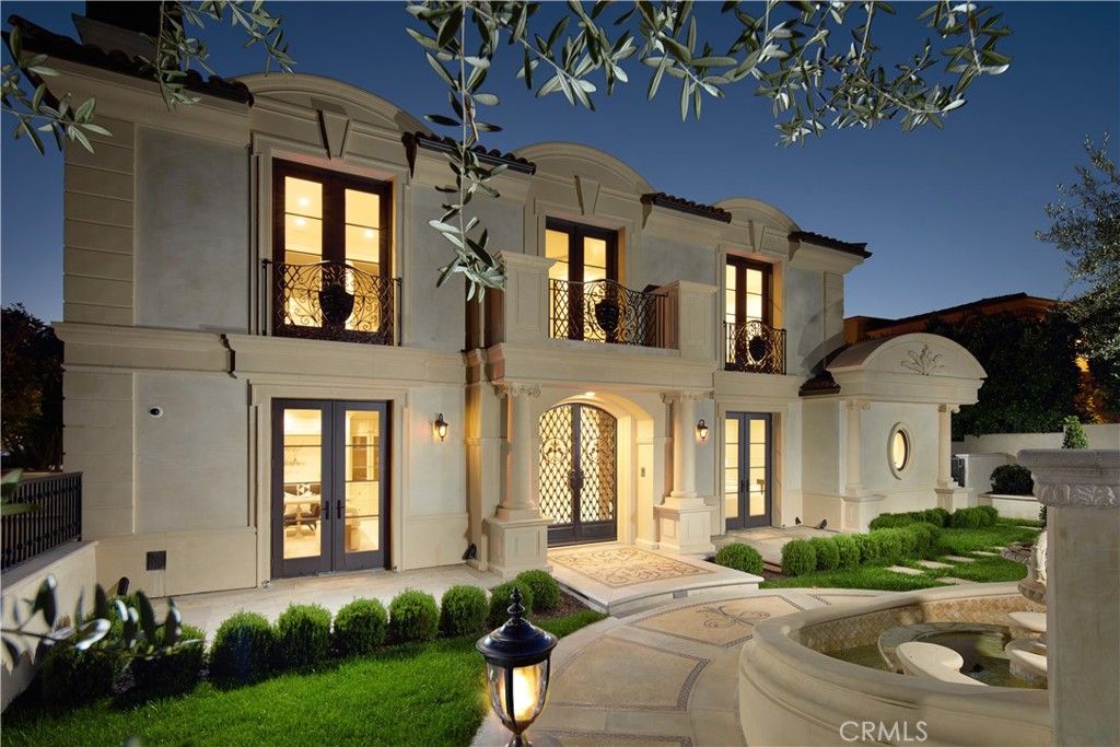 Photo of 3 Island Vista Vis, Newport Coast, CA 92657 (MLS # OC25149760)