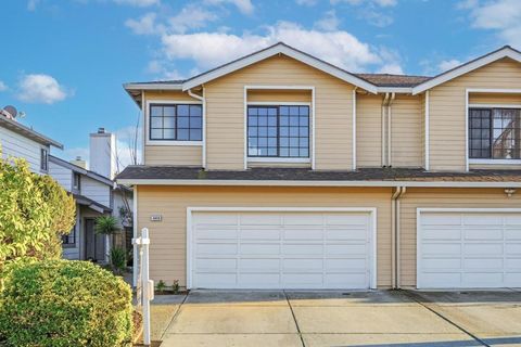 Photo of 4808 Mendocino Terrace, Fremont, CA 94555 (MLS # ML82031466)