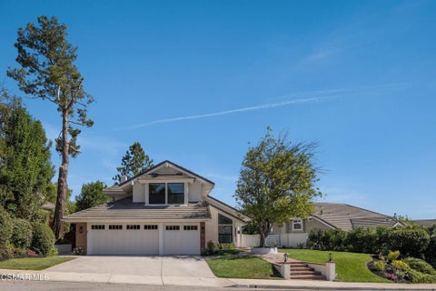 Photo of 6592 Oak Springs Drive, Oak Park, CA 91377 (MLS # 226004583)