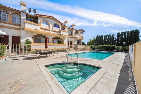 Photo of 19950 Sherman Way Unit A Way, Winnetka, CA 91306 (MLS # GD26062411)