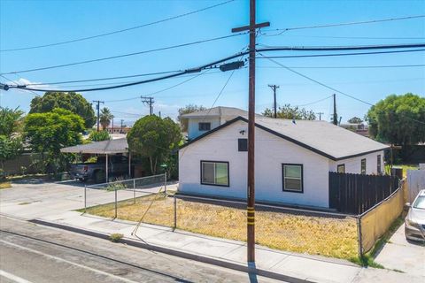 Photo of 1250 Fourth St Street, Coachella, CA 92236 (MLS # 219132367DA) Photo of 1250 Fourth St Street, Coachella, CA 92236 (MLS # 219132367DA)