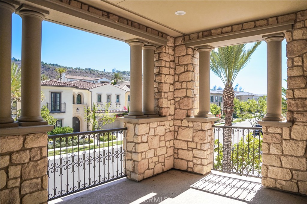 Bella Vista - Residential