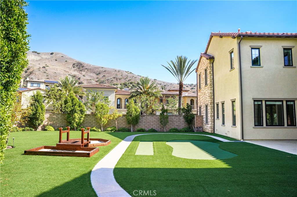 Bella Vista - Residential