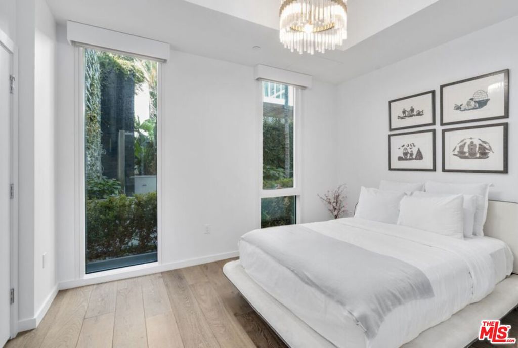 9000 W 3rd Street 106