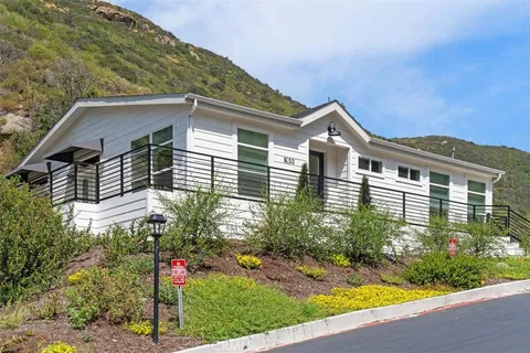 MLS: OC24237509