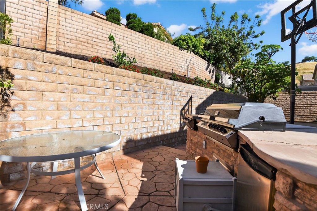 2621 Fallen Leaf Court