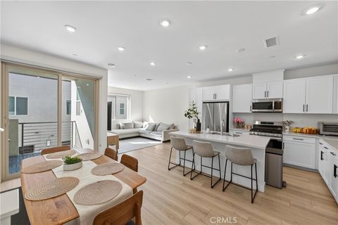 1572 Lima Way 6 Placentia CA 92870