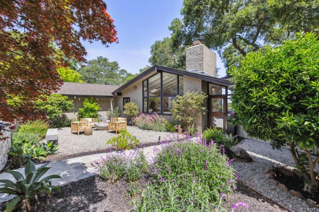 138 Bolivar Lane