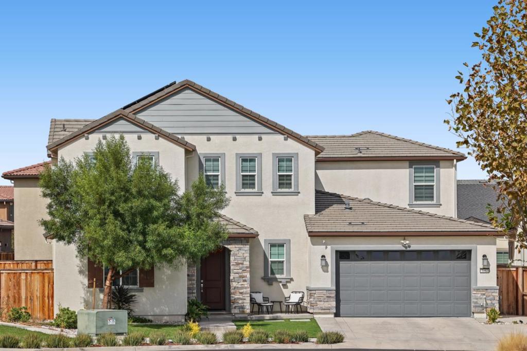3057 Copley Drive
