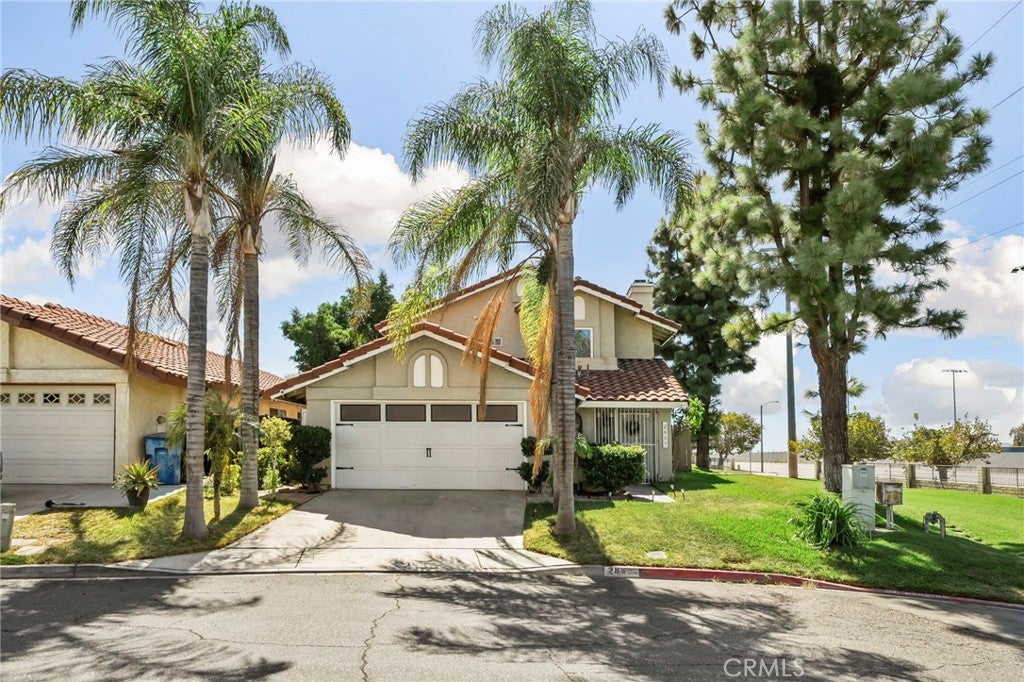 2883 Hollow Glen Circle