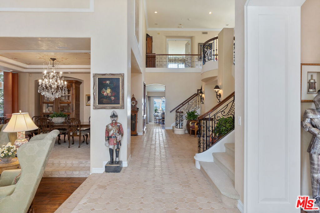 3833 Winford Drive