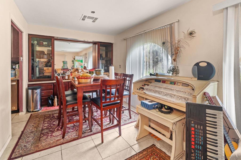 30100 Valley Center Rd