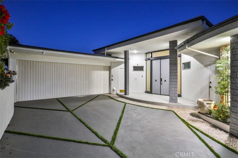 Photo of 1740 Cielito Drive, Glendale, CA 91207 (MLS # GD26197292)