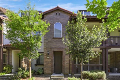 Photo of 1026 Chamomile, San Jose, CA 95133 (MLS # ML82044242)