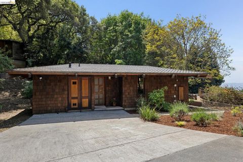 Photo of 3343 Dwight Way Way, Berkeley, CA 94704 (MLS # 41132830)