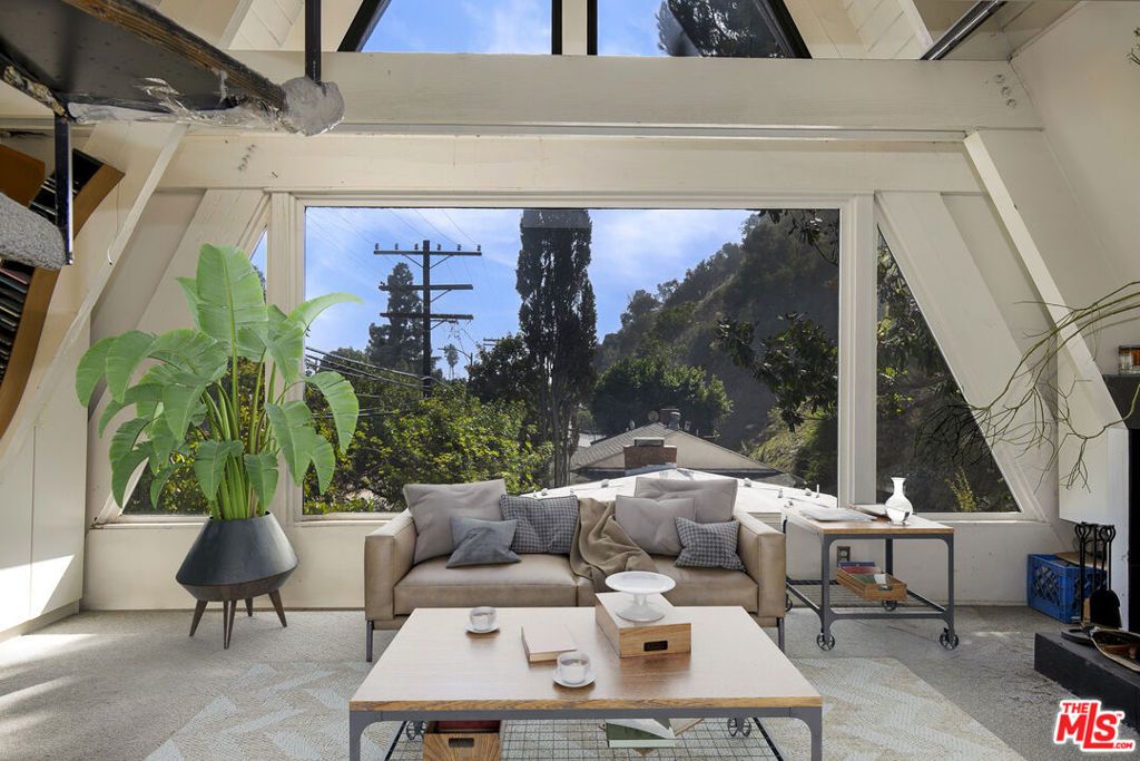 Photo of 1815 Laurel Canyon Boulevard, Los Angeles, CA 90046 (MLS # 25613355)