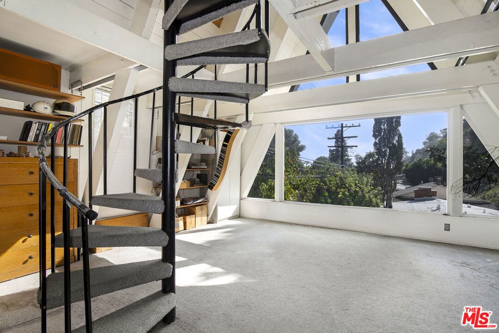 Photo of 1815 Laurel Canyon Boulevard, Los Angeles, CA 90046 (MLS # 25613355)