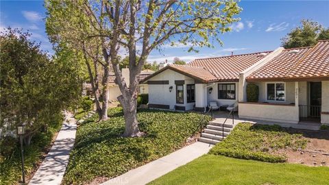 Photo of 2805 Shoreview Circle, Westlake Village, CA 91361 (MLS # SR26069592)