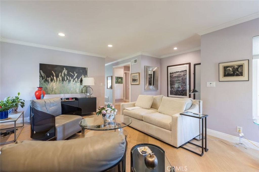 2805 Shoreview Circle