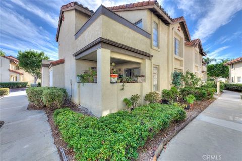 26156 La Real C Mission Viejo CA 92691