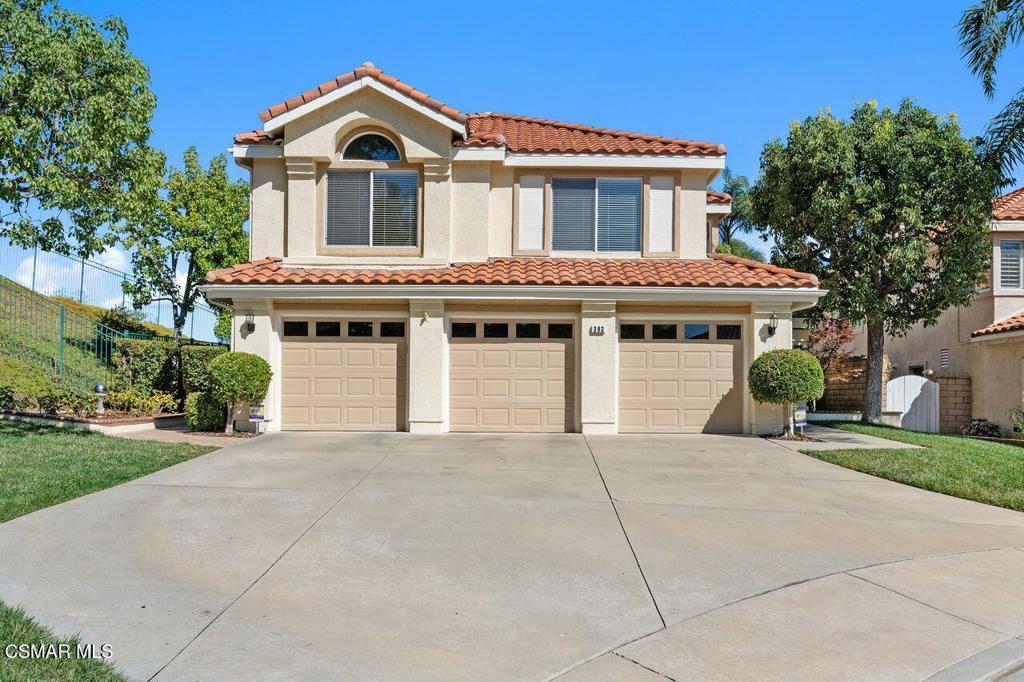393 Cliffhollow Court