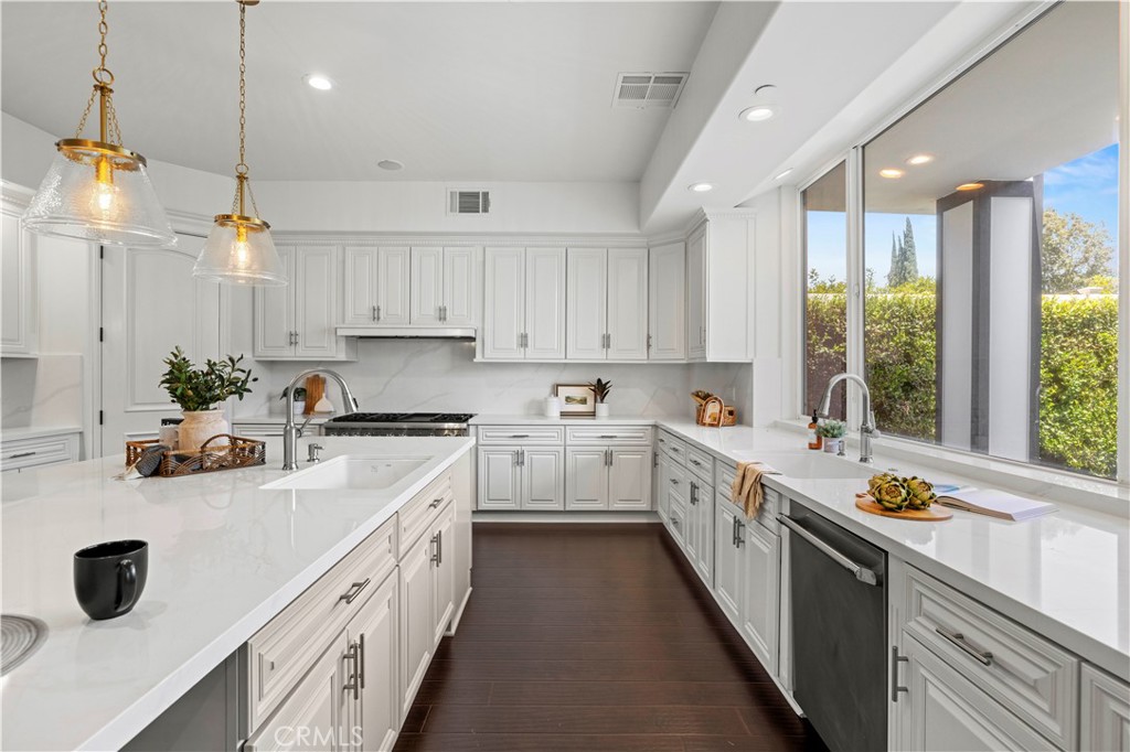 Encino, California, 91436, United States, 7 Bedrooms Bedrooms, ,7 BathroomsBathrooms,Residential,Active,2016673