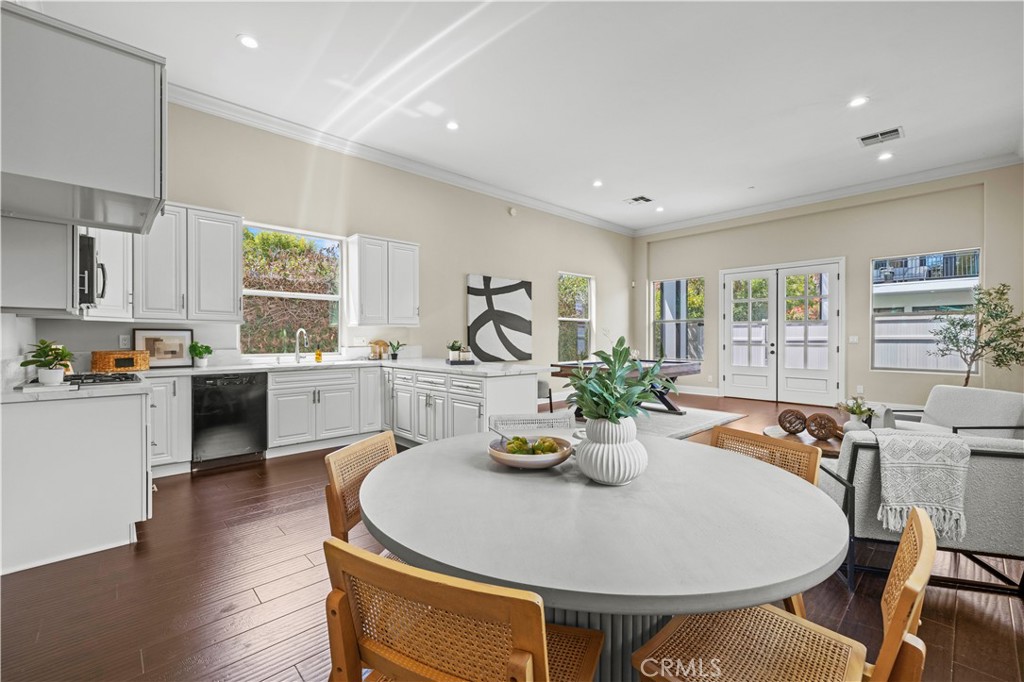 Encino, California, 91436, United States, 7 Bedrooms Bedrooms, ,7 BathroomsBathrooms,Residential,Active,2016673