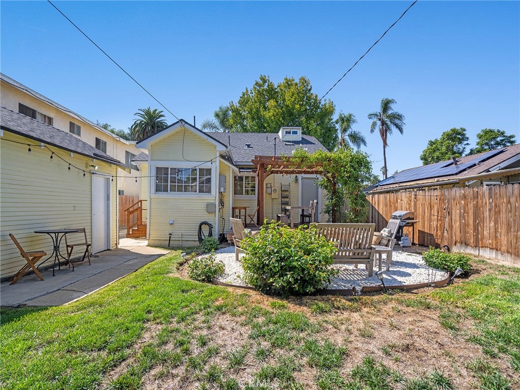 740 Freeman