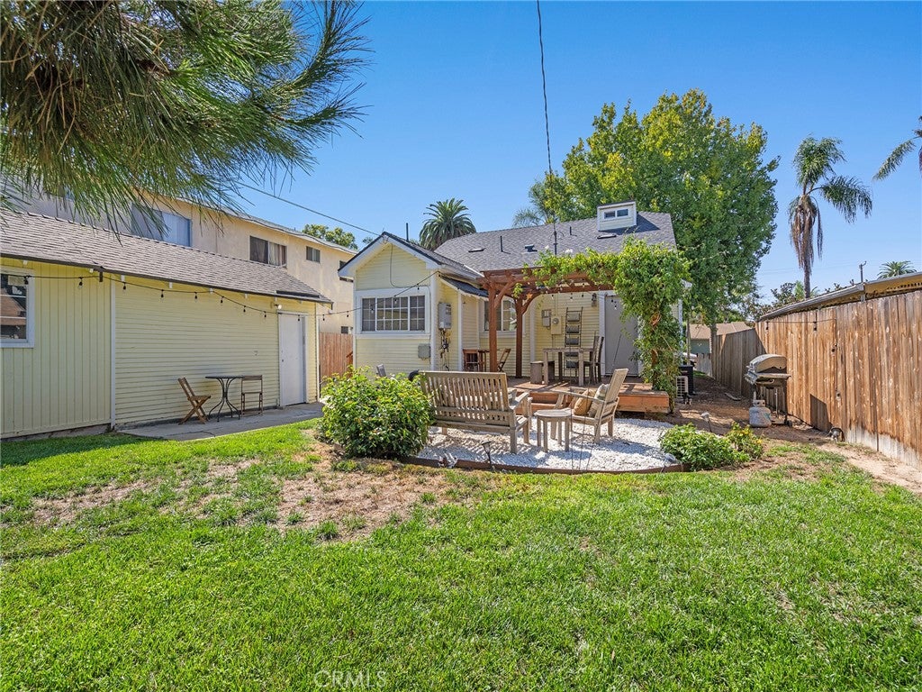 740 Freeman