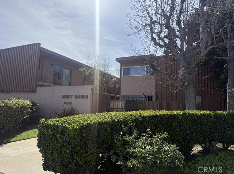 14903 unit#104 S Normandie Ave