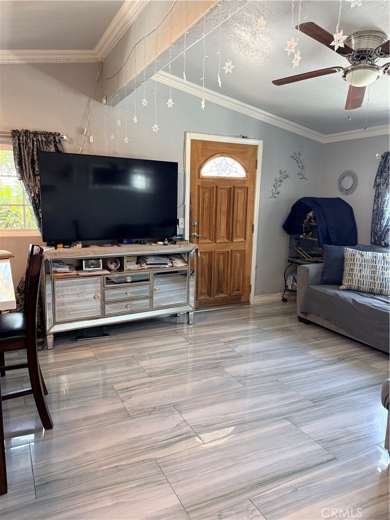 2131 W San Bernardino Road 95