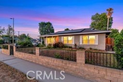 8220 Kentland Avenue West Hills CA 91304