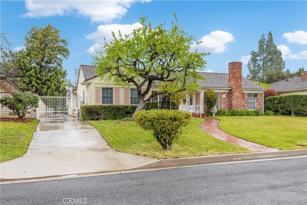 Photo of 2835 Devonport Rd, San Marino, CA 91108 (MLS # TR26038438)