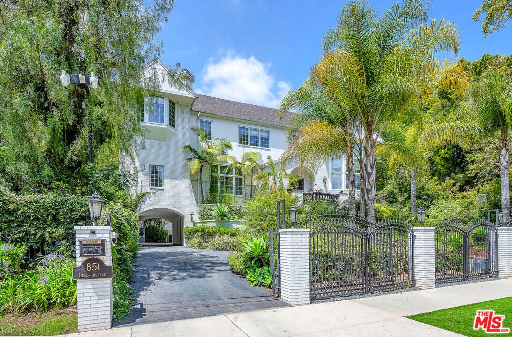 851 Devon Avenue, Los Angeles CA 90024
