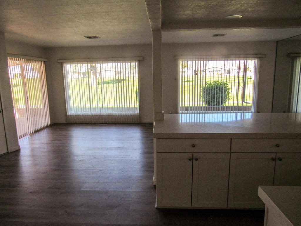 Palm Desert Greens - Manufactured In Park