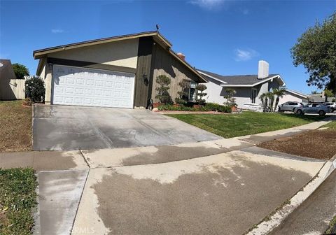 1387 dyer way corona ca 92882