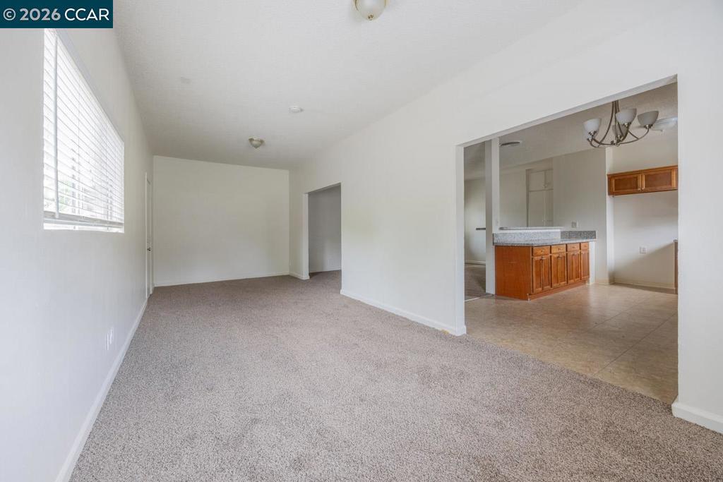 6118 Rutland Dr