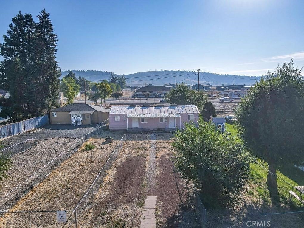219 S California