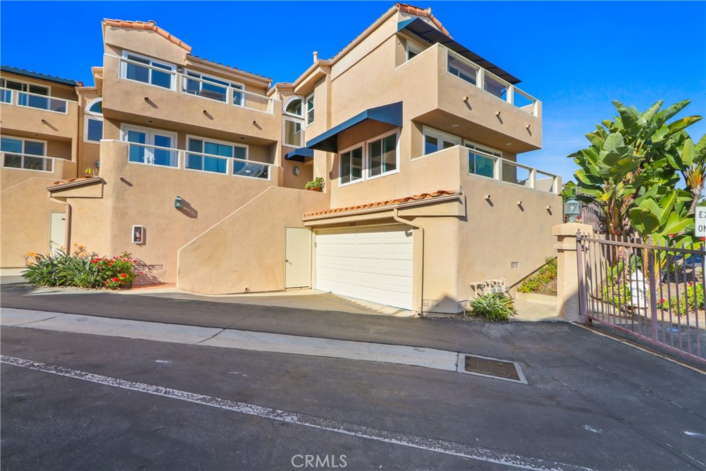 Point Vista (PV) - Residential Lease