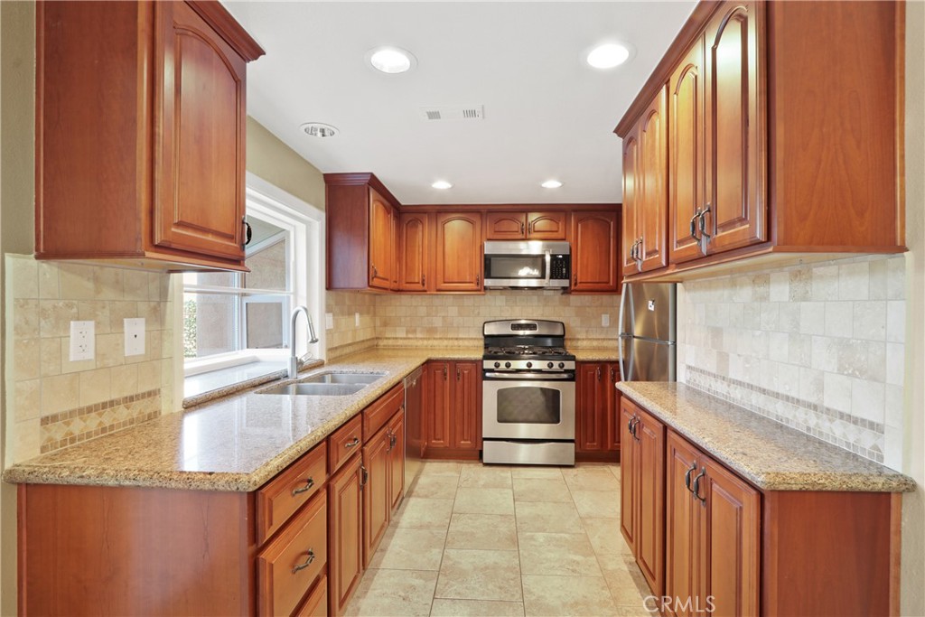 Point Vista (PV) - Residential Lease