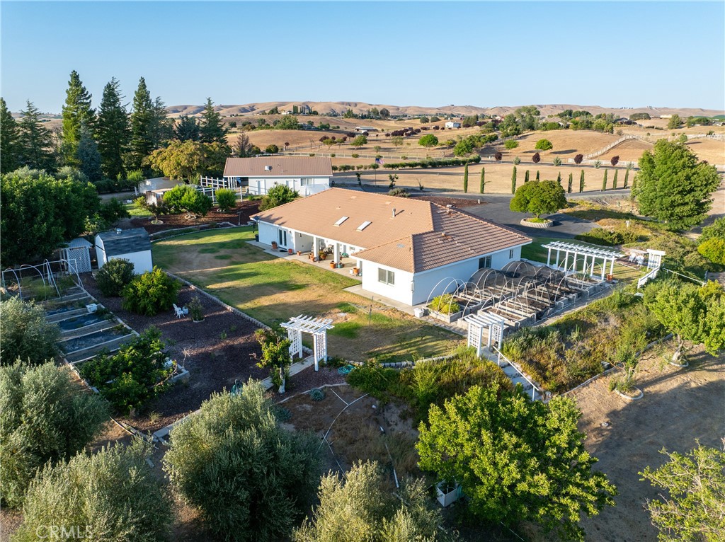 5570 Rancho La Loma Linda Drive