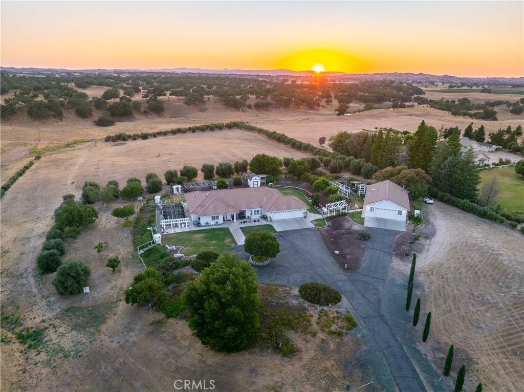 5570 Rancho La Loma Linda Drive