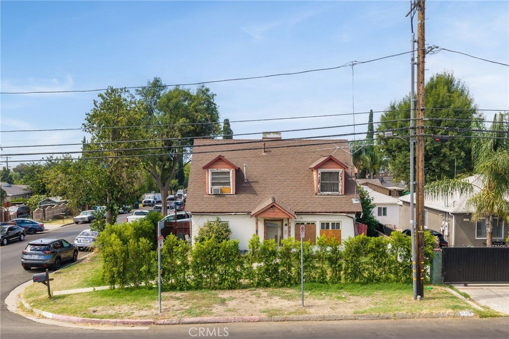 11403 Eldridge Avenue