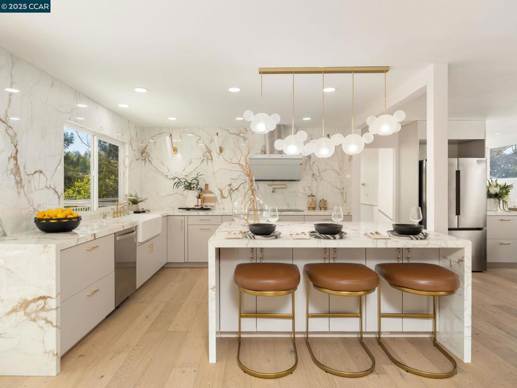 CAMEO ACRES - Residential