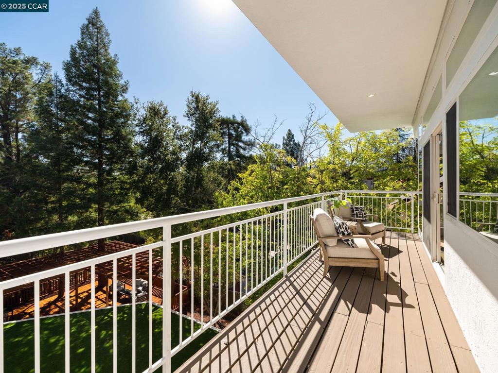 CAMEO ACRES - Residential