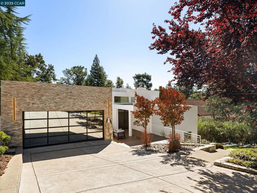 CAMEO ACRES - Residential