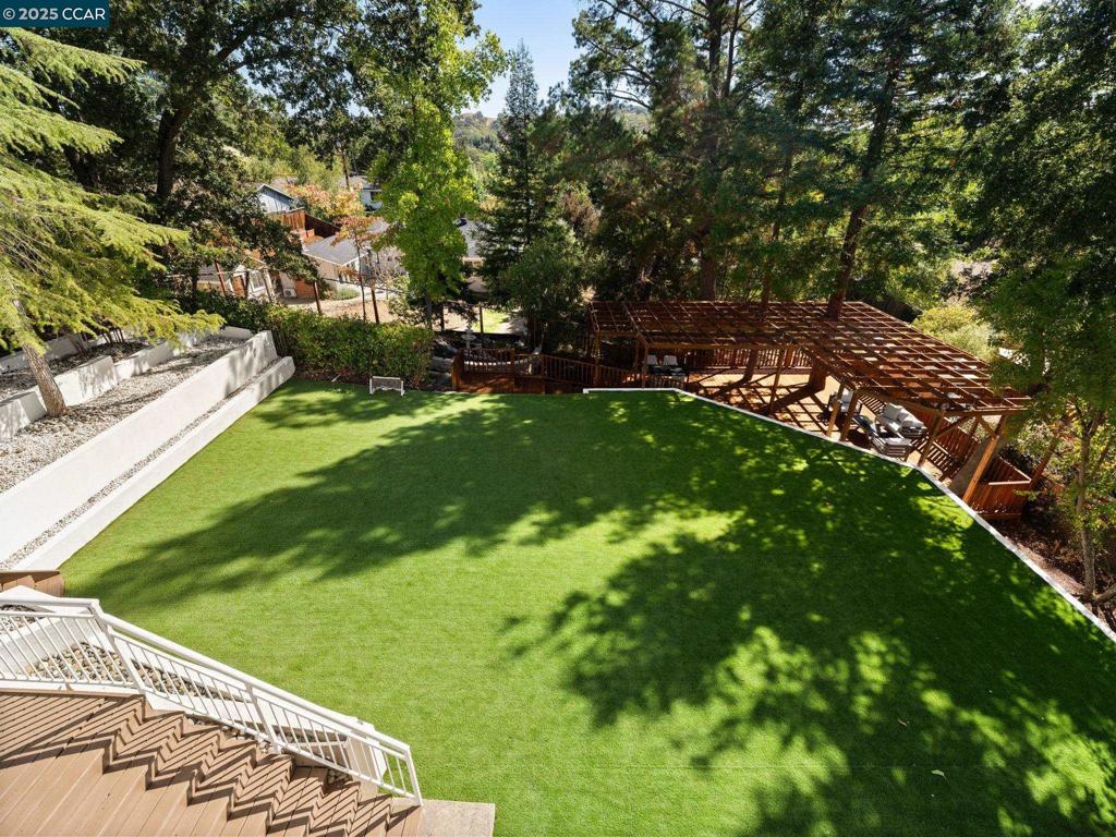 CAMEO ACRES - Residential