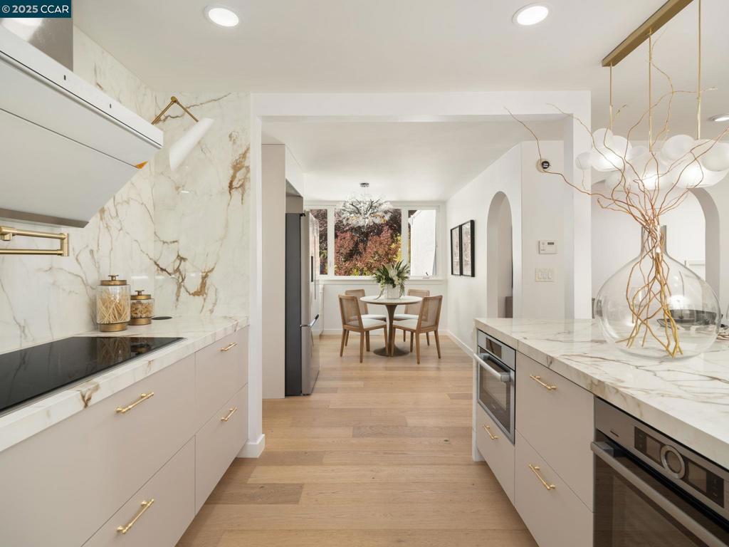 CAMEO ACRES - Residential