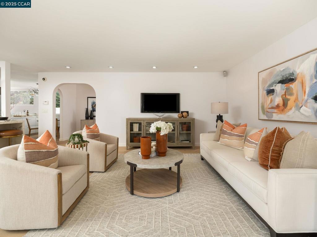 CAMEO ACRES - Residential