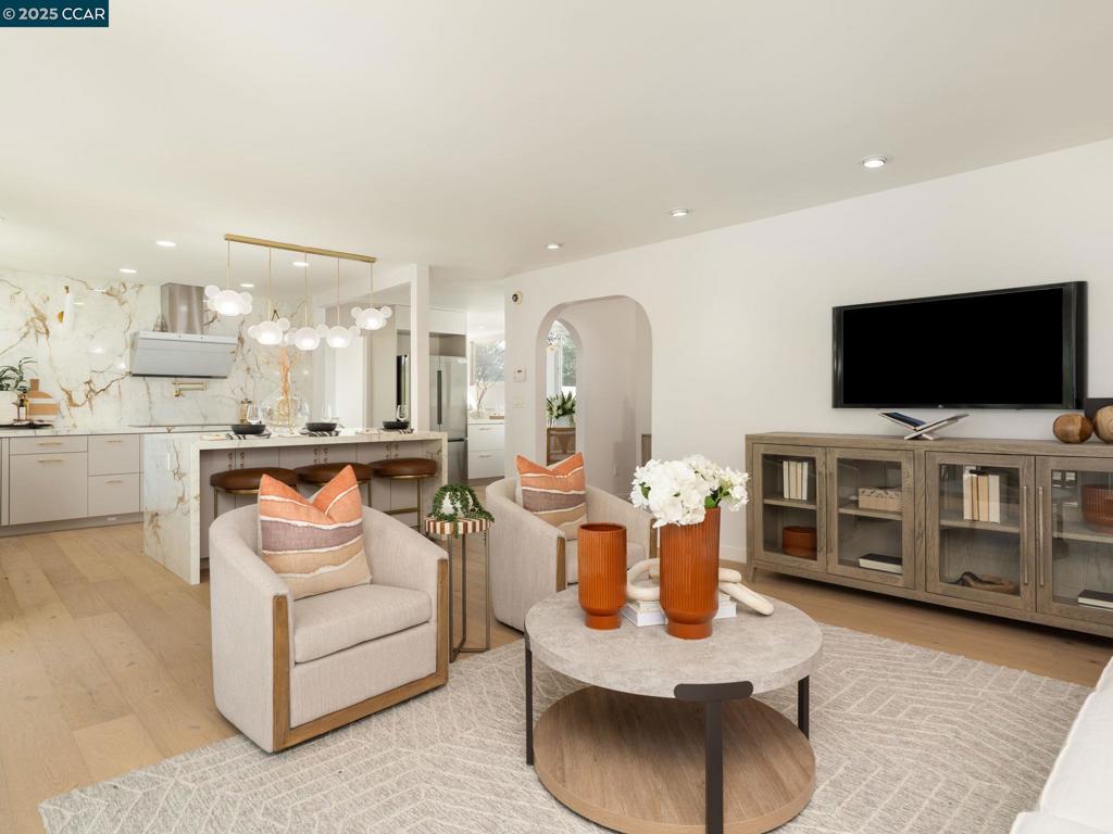CAMEO ACRES - Residential